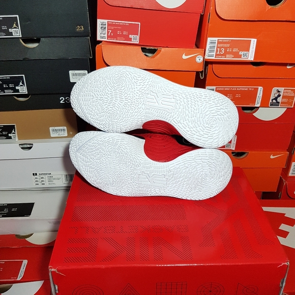 NIKE KYRIE 3 LOW MEN'S US SIZE 13 BRAND NEW IN BOX - Picture 8 of 10